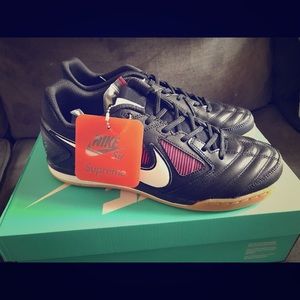 DS Supreme X Nike Gato QS